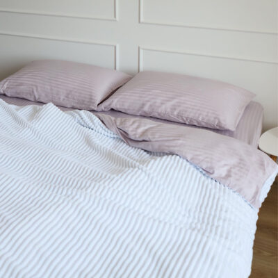 Bettlaken_lila_gestreift_160x220cm